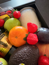 Mother’s Day Prosecco and Candle Hamper